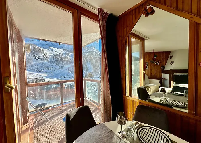 Luxury 4beds Ski-in&out Large! 布勒伊-切尔维尼亚