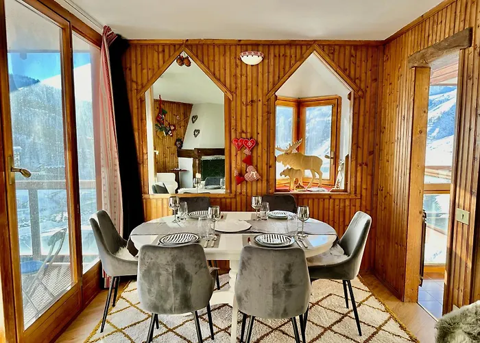 Luxury 4beds Ski-in&out Large! * 布勒伊-切尔维尼亚