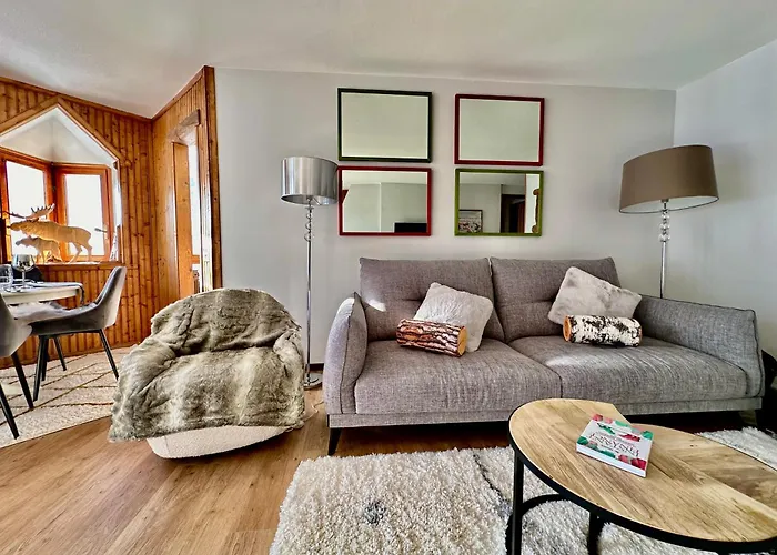 Luxury 4beds Ski-in&out Large! *