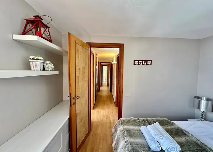 Luxury 4beds Ski-in&out Large!