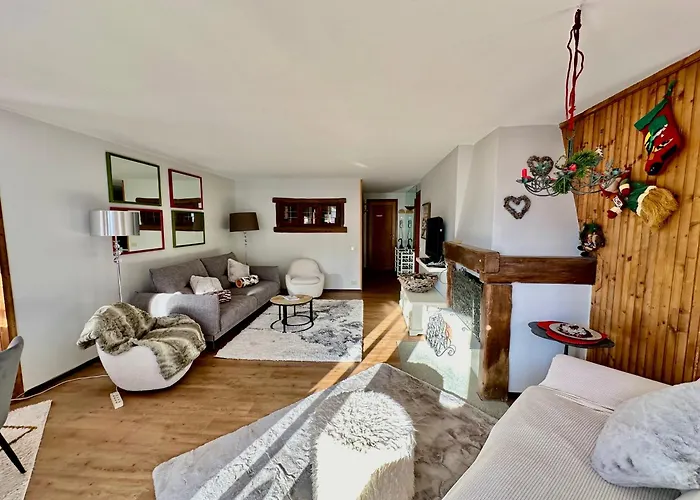 Luxury 4beds Ski-in&out Large! 公寓 布勒伊-切尔维尼亚