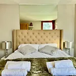 Luxury 4beds Ski-in&out Large! Апартаменты