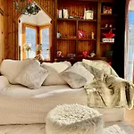 Luxury 4beds Ski-in&out Large! Апартаменты Брей-Червиния
