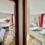 Luxury 4beds Ski-in&out Large! Брей-Червиния