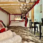 Luxury 4beds Ski-in&out Large!