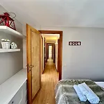 Luxury 4beds Ski-in&out Large!