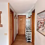Luxury 4beds Ski-in&out Large! Апартаменты