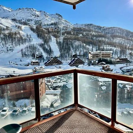 Апартаменти Luxury 4beds Ski-in&out Large! Брей-Червінія