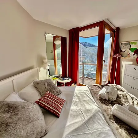 Апартаменти Luxury 4beds Ski-in&out Large! Брей-Червінія