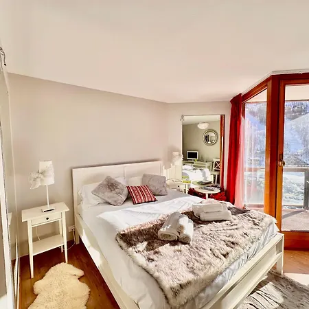 Luxury 4beds Ski-in&out Large! * Брей-Червінія