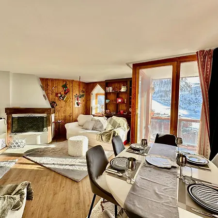 Апартаменти Luxury 4beds Ski-in&out Large! Брей-Червінія