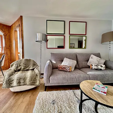 Luxury 4beds Ski-in&out Large! *