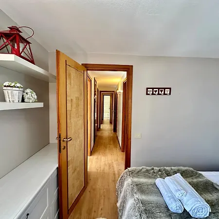 Luxury 4beds Ski-in&out Large!