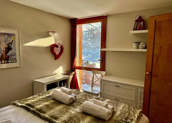 Luxury 4beds Ski-in&out Large! Апартаменти