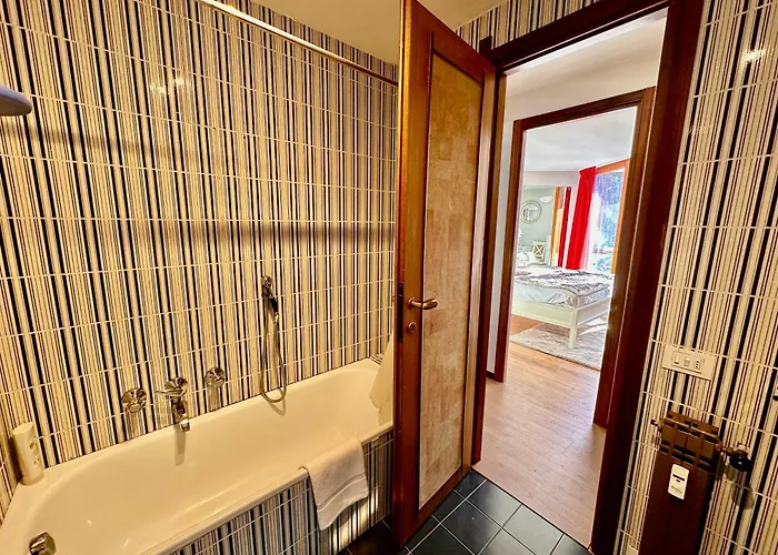 Апартаменти Luxury 4beds Ski-in&out Large! Брей-Червінія