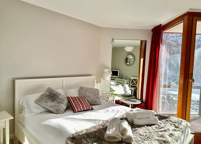 Апартаменти Luxury 4beds Ski-in&out Large!