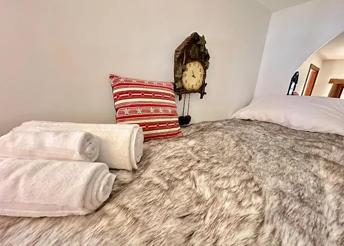 Luxury 4beds Ski-in&out Large! Апартаменти *