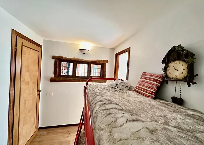 Апартаменти Luxury 4beds Ski-in&out Large! *