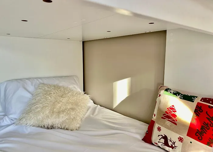 Апартаменти Luxury 4beds Ski-in&out Large! Брей-Червінія