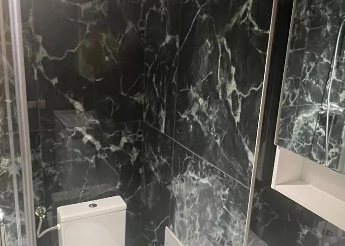 Luxury 4beds Ski-in&out Large! Апартаменти